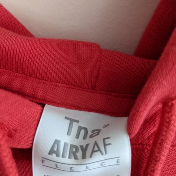 Red Aritzia Airy Fleece Boyfriend Hoodie Size 1 - Picture 4 of 5